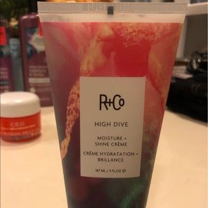 Hair moisture + Shine cream